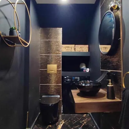 Duplex In With King Size Bed - Long Rates Available 아파트