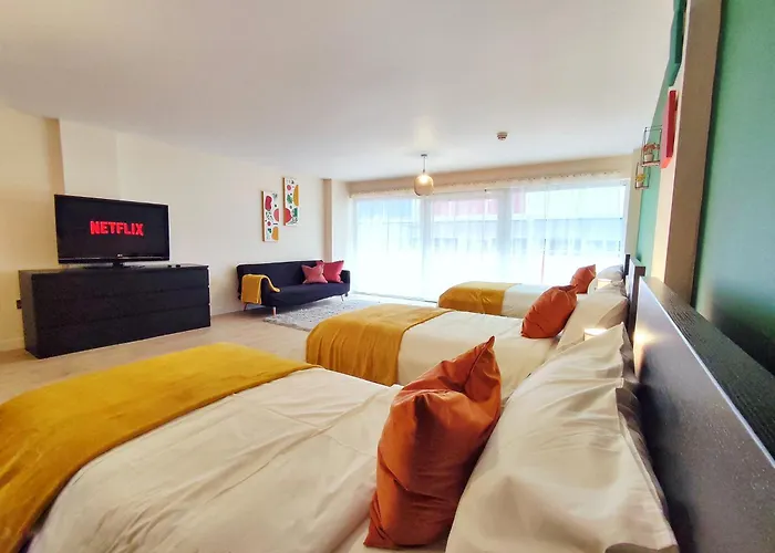 Lägenhet Duplex In With King Size Bed - Long Rates Available Leeds (West Yorkshire)