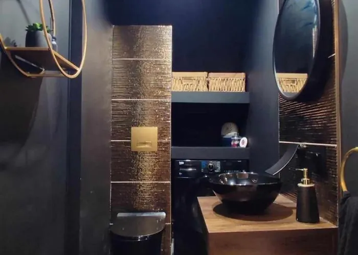 Duplex In With King Size Bed - Long Rates Available Apartamento