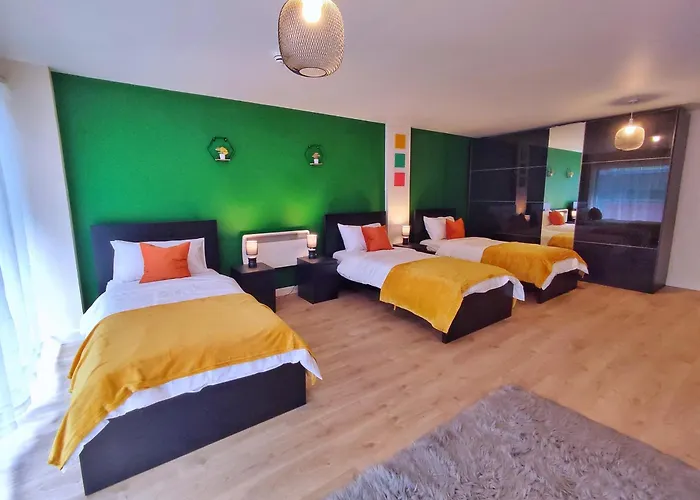 Apartamento Duplex In With King Size Bed - Long Rates Available *