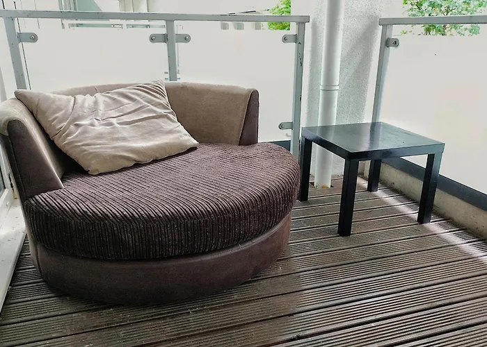 Duplex In With King Size Bed - Long Rates Available Апартаменти